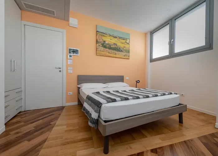 Marconi House Местре