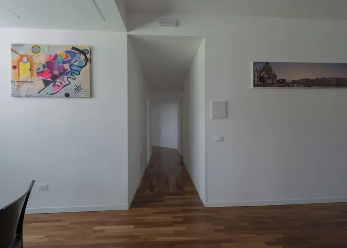 Гостевой дом Marconi House Местре