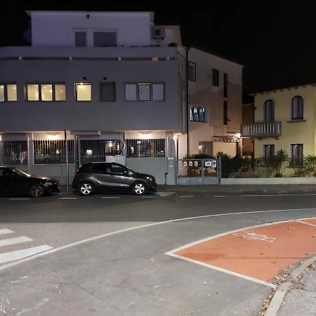 Marconi House Mestre
