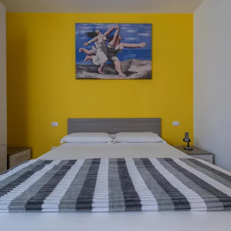 Marconi House Gasthuis 3*
